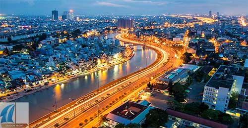 du lich tren song sai gon